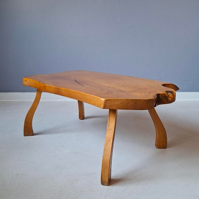 Organic Wooden Side or Coffee Table, 1960s, in Good conditions. Designed 1960 to 1969