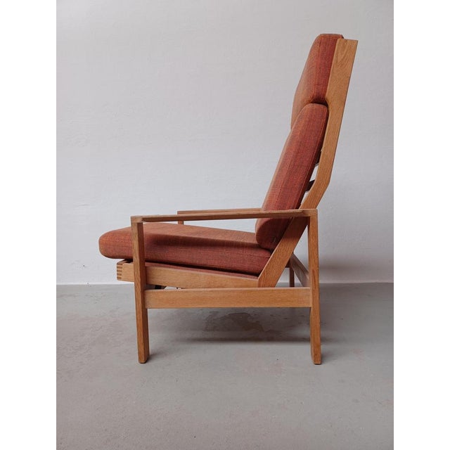 1960s Børge Mogensen Model 248 swivel lounge chair in oak in very good condition The very comfortable and well crafted...
