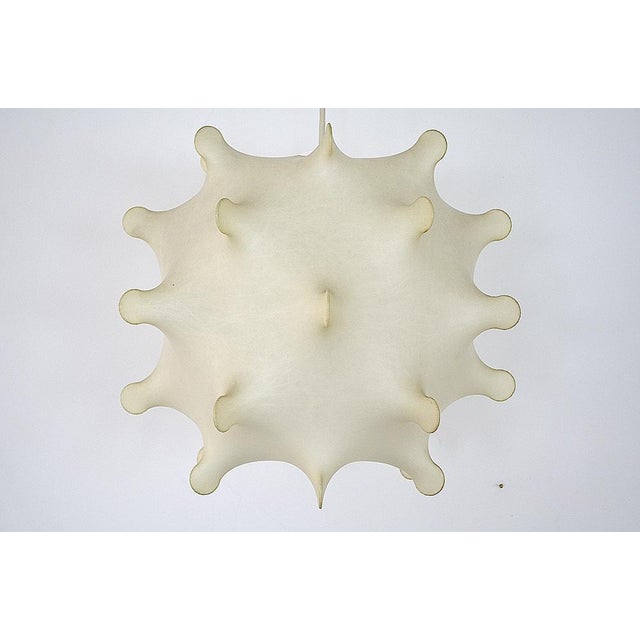 Cocoon Lamp attributed to Achille & Giacomo Castiglioni, 1960s For Sale - Image 9 of 9