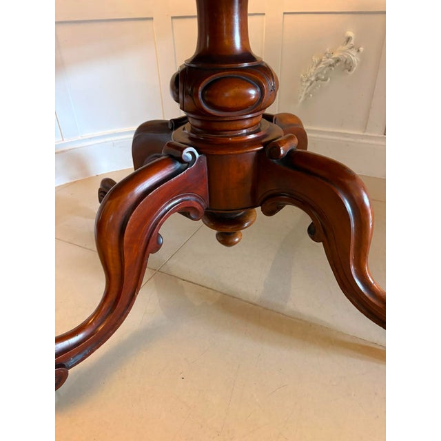 Antique Victorian Figured Mahogany Serpentine Tilt-Top Dining Centre Table, 1860s For Sale - Image 9 of 13