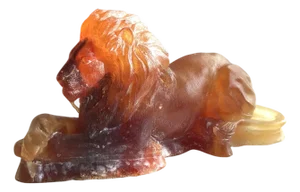 1940s Amber Lion Sculpture in Pâte De Verre