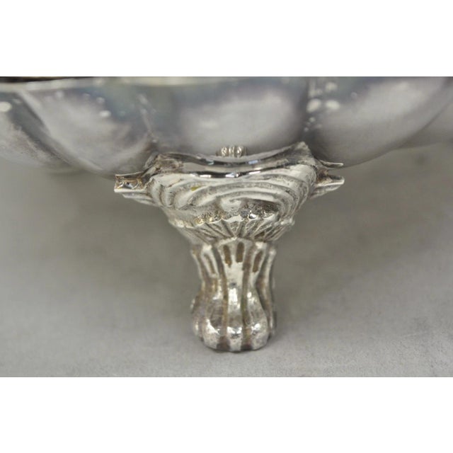 Vintage Regency Style Silver Plated Clam Shell Hinged Warmer With Floral Handle For Sale - Image 14 of 16