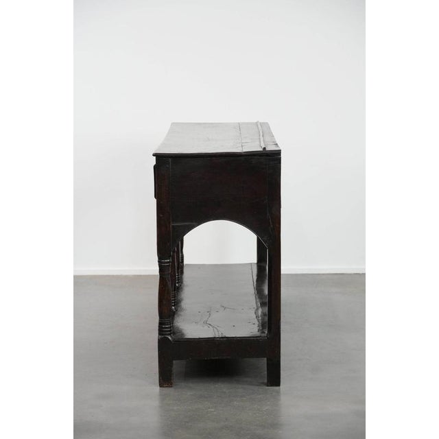 Wood Antique English Side Table in Oak, 18th Century For Sale - Image 7 of 18