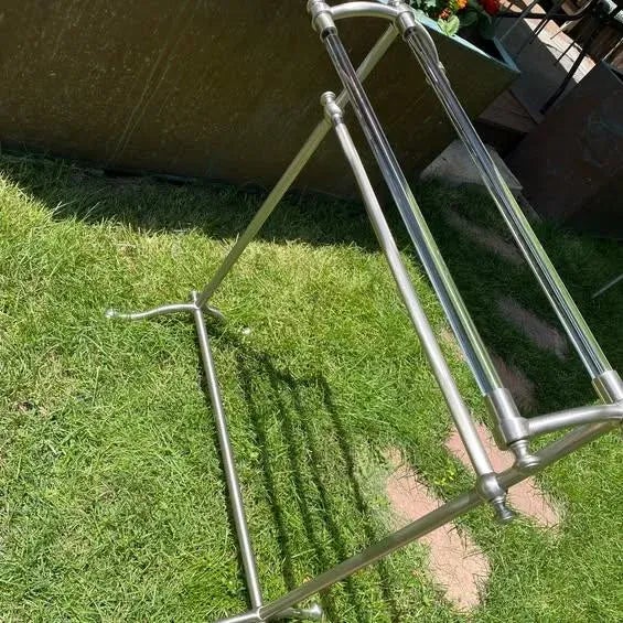 Elegant and well made Waterworks freestanding towel rack, holds 3 towels. The images are from the waterworks website as...