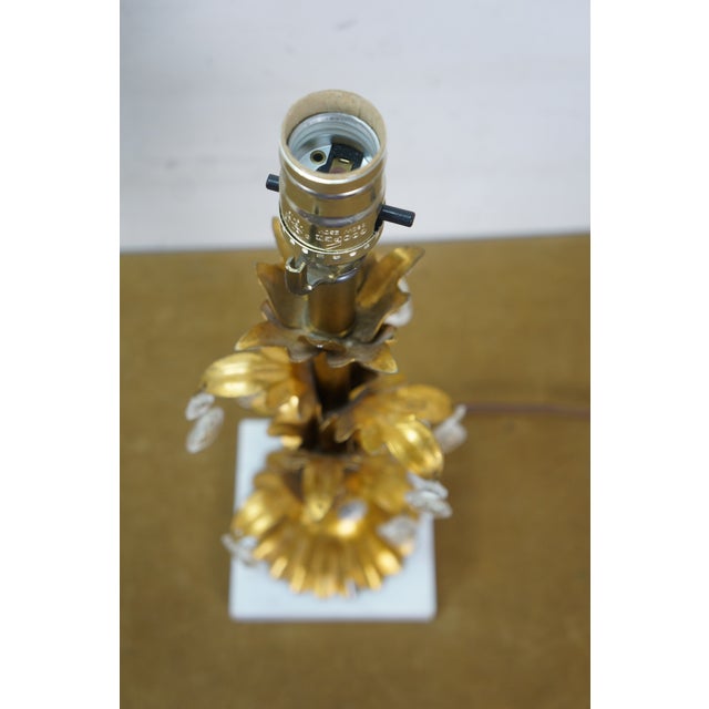 Mid 20th Century Italian Mid Century Hollywood Regency Florentine Gilt Tole Drop Crystal Lamps For Sale - Image 6 of 17