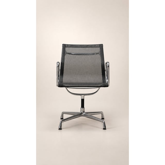 EA 103 Aluminum Office Chairs by Charles and Ray Eames for Vitra, 2005, Set of 2 For Sale - Image 3 of 8