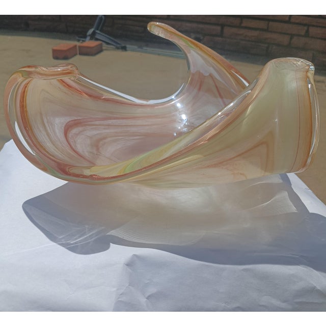 Blush Mid 20th Century Italian Hand-Blown Art Glass Centerpiece Bowl, Swirled Pastels With Imprinted Rim, Attributed to Lavorazione Arte Murano For Sale - Image 8 of 10