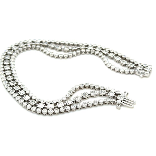 18ct White Gold Diamond Tennis Bracelet 5.52ct 29.0g For Sale - Image 4 of 7
