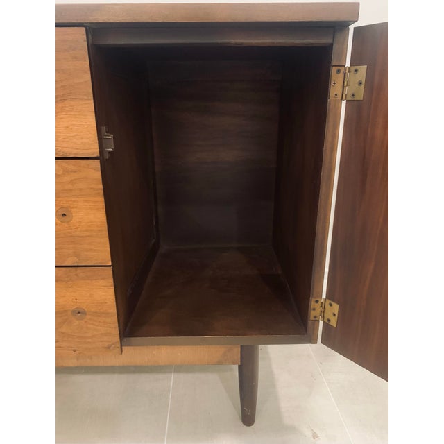 Vintage 1960’s Mid-Century Modern Walnut Sideboard/Console/Credenza With Wood Grain Laminate Top by Stanley Furniture Company For Sale In San Antonio - Image 6 of 12
