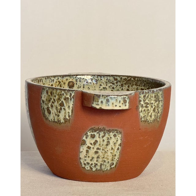 Mid Century Modern Ceramic Bowl With Handles, great glaze detail