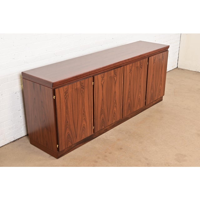 Skovby Møbelfabrik A/S Skovby Danish Modern Rosewood Sideboard Credenza, Newly Refinished For Sale - Image 4 of 15