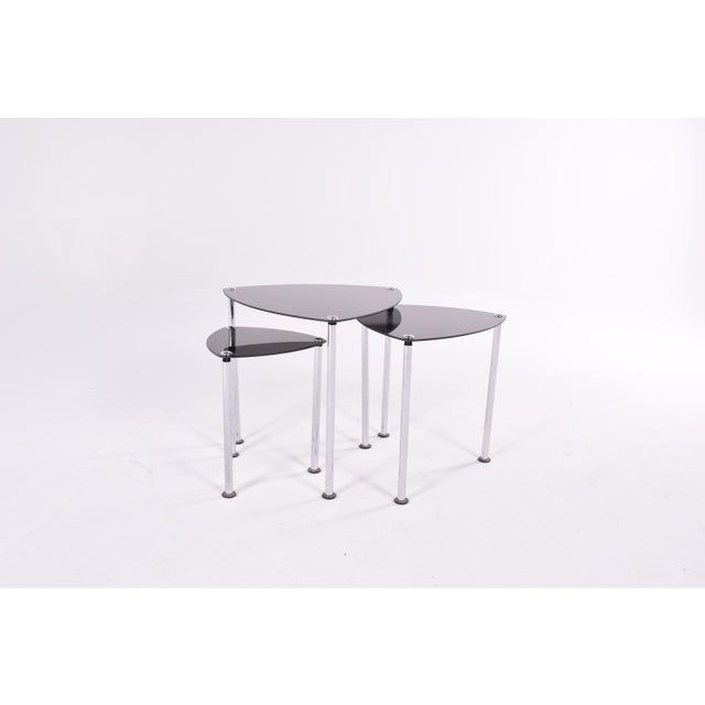 Chrome Plated & Glass Nesting Tables, 1980s, Set of 3 For Sale - Image 4 of 9