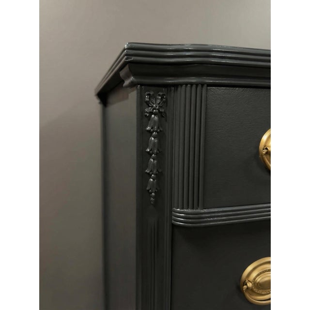 Huntley Furniture Co. Professionally Restored — 1940 Vintage Huntley Mahogany Dresser For Sale - Image 4 of 6