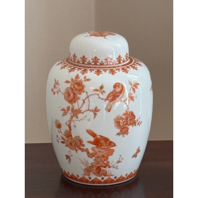 Chinoiserie Mid-20th Century Chinoiserie Porcelain Ginger Jar W/ Bird Motif For Sale - Image 3 of 18