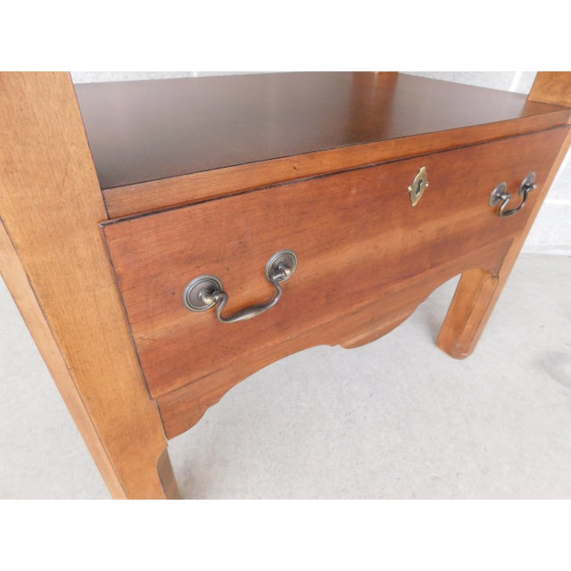 Wood Lane Furniture Williamsburg Cherry 1 Drawer Nightstand #A For Sale - Image 7 of 9