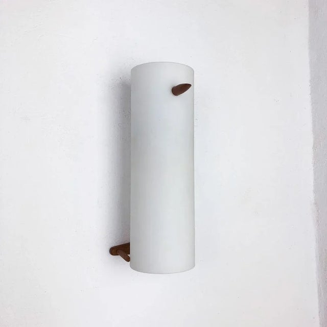 Teak and Glass Wall Sconce by Uno & Östen Kristiansson for Luxus, Sweden For Sale - Image 3 of 18