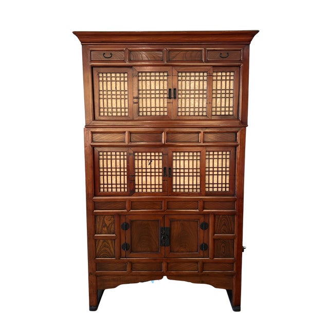 A beautifully proportioned late 19th to early 20th century Korean kitchen cabinet, crafted in richly grained elm (zelkova)...