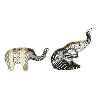 Pair of Abraham Palatnik Brazilian Op Art Lucite Elephant Sculptures, circa 1960 For Sale