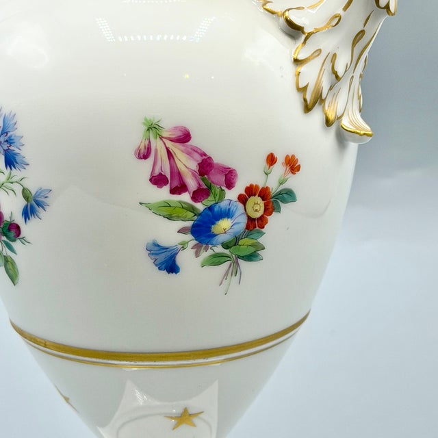 Antique Porcelain Neoclassical Griffin-Handled Amphora Urn Vase from KPM Berlin, 1890s For Sale - Image 16 of 18