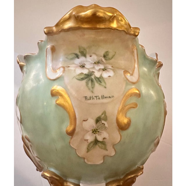 Giraud Limoges “Birds of the Caribbean” Porcelain Jardinière, 1978 For Sale - Image 4 of 10