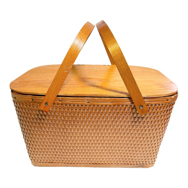 Vintage 1950s Classic Americana Redmon Woven Picnic Basket For Sale