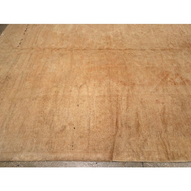 Textile Galerie Shabab Collection Early 20th Century Handmade Turkish Oushak Room Size Carpet in Gold and Beige For Sale - Image 7 of 10