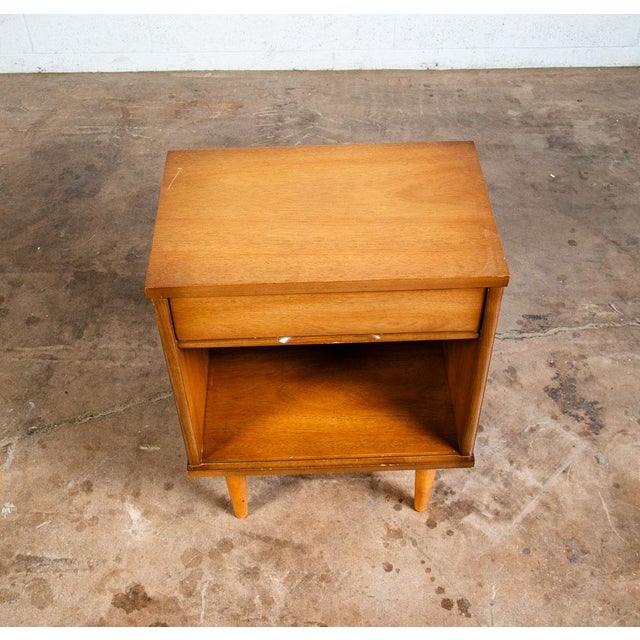 1960s Vintage Mid Century Modern Nightstand Broyhill Walnut Drawer ...