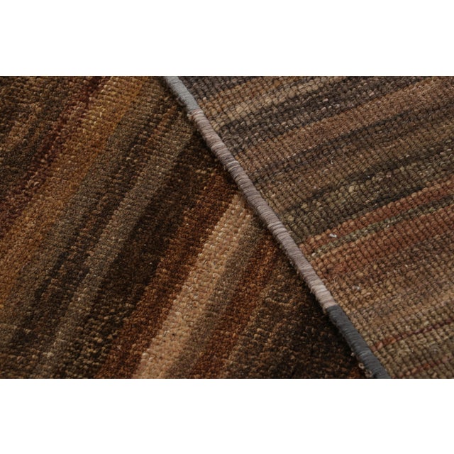 Textile Rug & Kilim’s Modern Rug in Solid Polychromatic Tones For Sale - Image 7 of 7