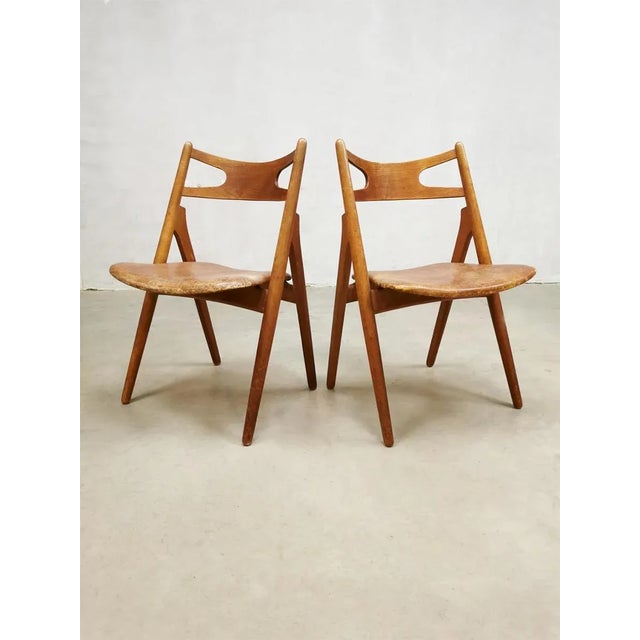 Mid-Century Modern Mid-Century Danish Sawbuck Dining Chairs by Hans Wegner, Set of 4 For Sale - Image 3 of 8