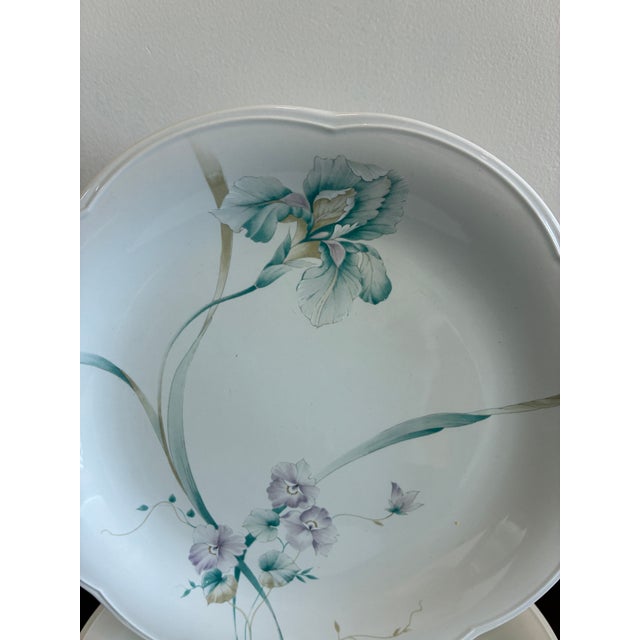 Late 20th Century Late 20th Century Mikasa Rondo Scalloped Floral Dinner Plates – Set of 5 For Sale - Image 5 of 13