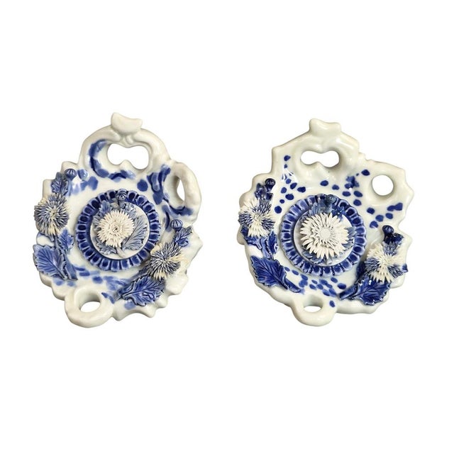 Japanese Jeweled Porcelain Chrysanthemum Inkwells, 1880, Set of 2 For Sale - Image 10 of 15