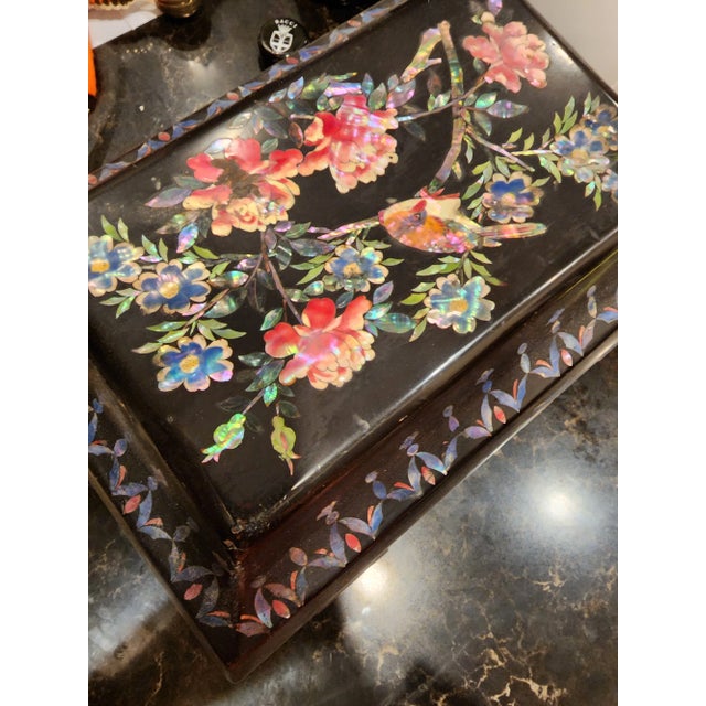 1920s Japanese Lacquered Tea Box For Sale - Image 10 of 10