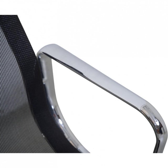 2000 - 2009 Vintage EA-117 Office Chair in Black Mesh by Charles Eames, 2000s For Sale - Image 5 of 16