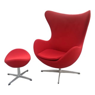 Arne Jacobsen Egg Chair With Ottoman Fritz Hansen Made in Denmark For Sale