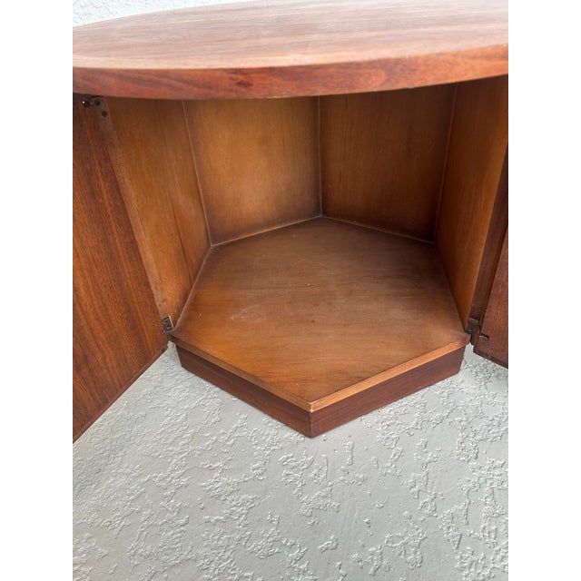 1960s Lane Furniture Round Solid Walnut Accent Table 1960’s For Sale - Image 5 of 8