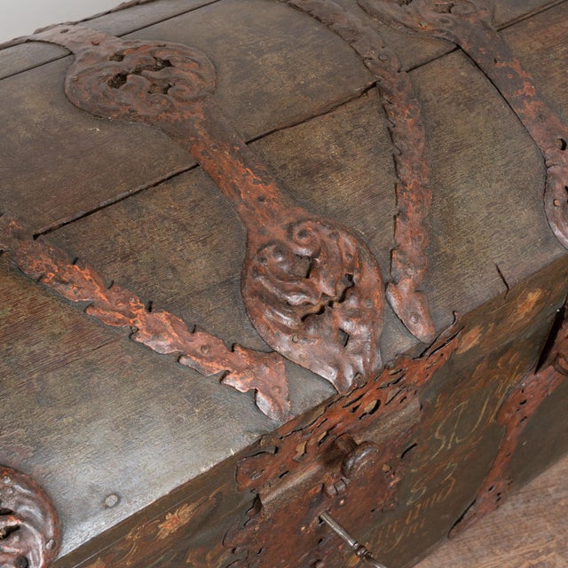 Large Swedish Oak Trunk With Original Green Painted Finish, Dated 1785 For Sale - Image 6 of 18