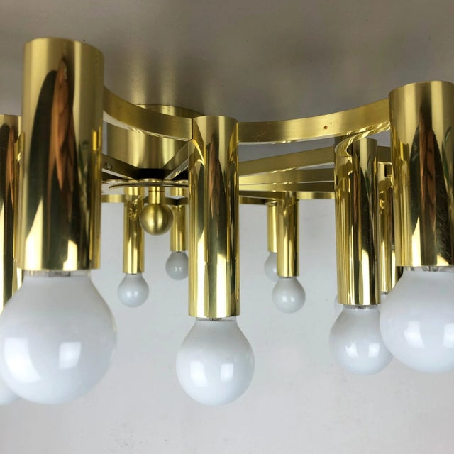 Gold Gigantic Brass 24 Bulb Flush Mount Ceiling Light in the style of Stilnovo, Italy, 1960s For Sale - Image 8 of 18