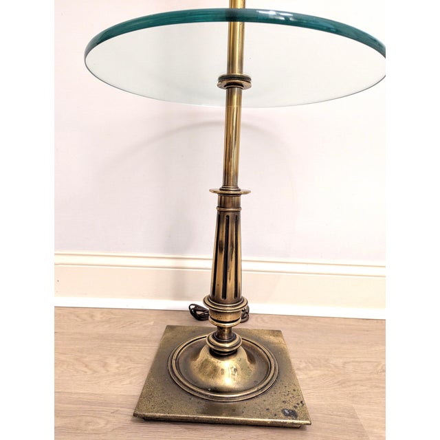 Metal Vintage Mid-Century Modern Stiffel Brass Floor Lamp With Integrated Glass Table For Sale - Image 7 of 11