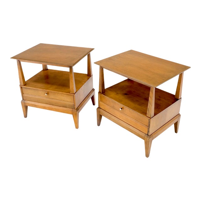 Heywood Wakefield Mid-Century Modern One Drawer Nightstands End Tables - A Pair For Sale