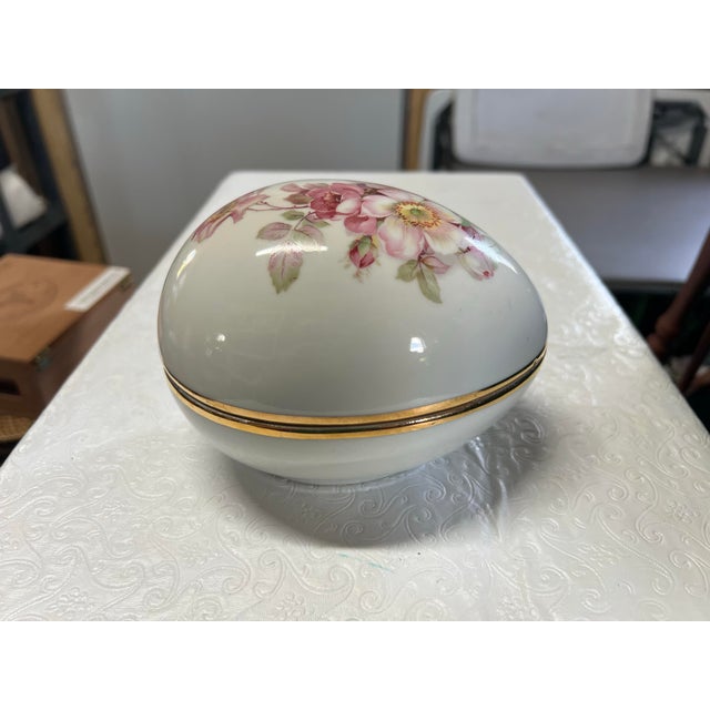 1950s 1950s Porcelain Trinket Egg Shaped Box Signed For Sale - Image 5 of 9