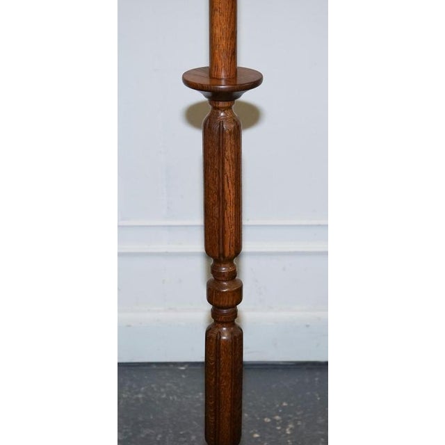 Antique Oak Standard Floor Lamp with Round Base, 1910 For Sale - Image 4 of 8