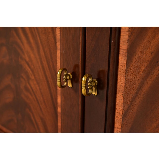 Stickley Georgian Banded Flame Mahogany Sideboard, Credenza, or Bar Cabinet For Sale - Image 9 of 14