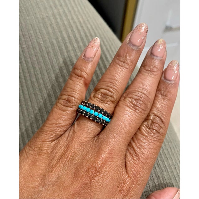 2.66 Carat Turquoise Black Diamond Sapphire Gold Band Set, Size 7 For Sale In Los Angeles - Image 6 of 7