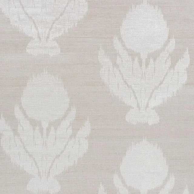 Schumacher Sample - Schumacher Agra Shimmer Wallpaper in Moonstone For Sale - Image 4 of 4