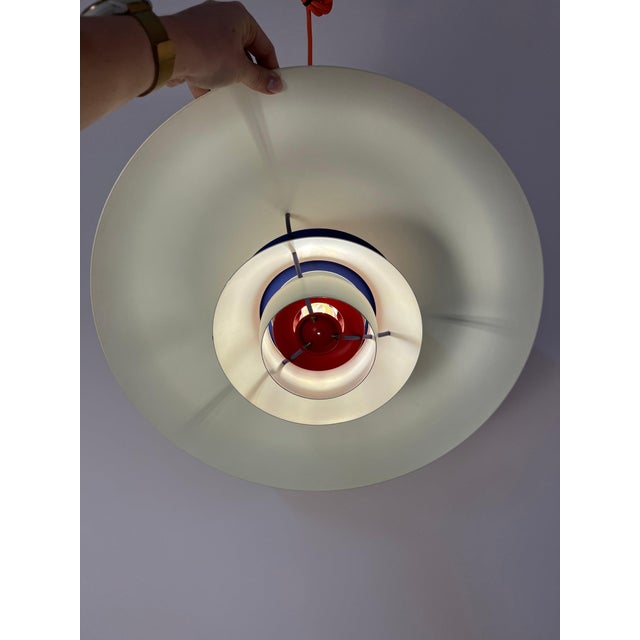 White PH5 Louvered Lamp by Poul Henningsen for Louis Poulsen For Sale - Image 10 of 11