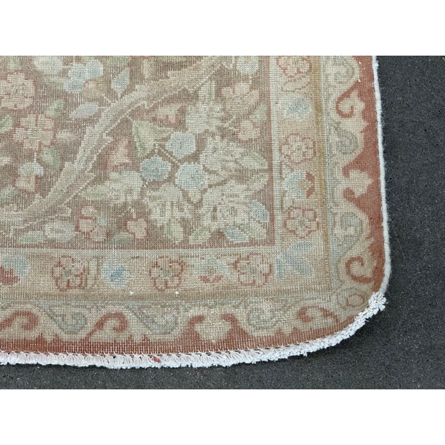 Late 20th Century 9ft 10in × 12ft 6in Kirman Design Hand-Knotted Wool Area Rug For Sale - Image 5 of 12