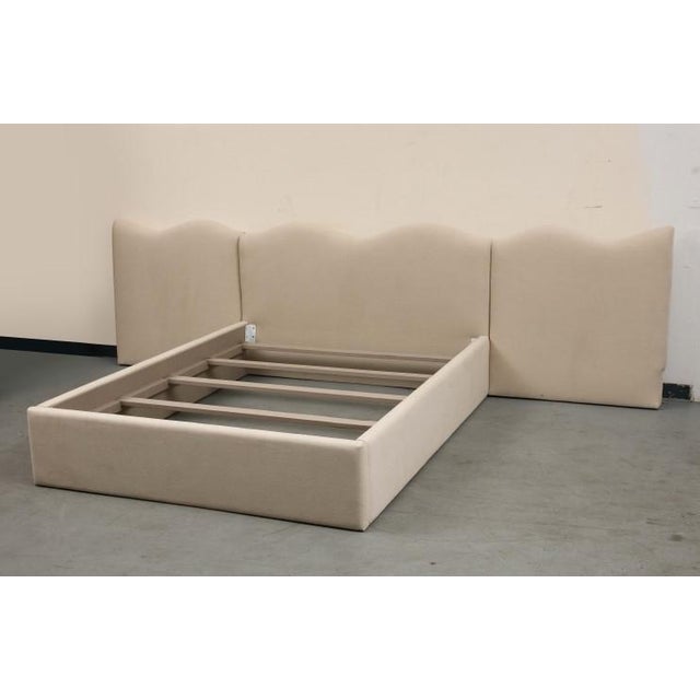 Modern Upholstered Linen Queen Bed With Scalloped Headboard