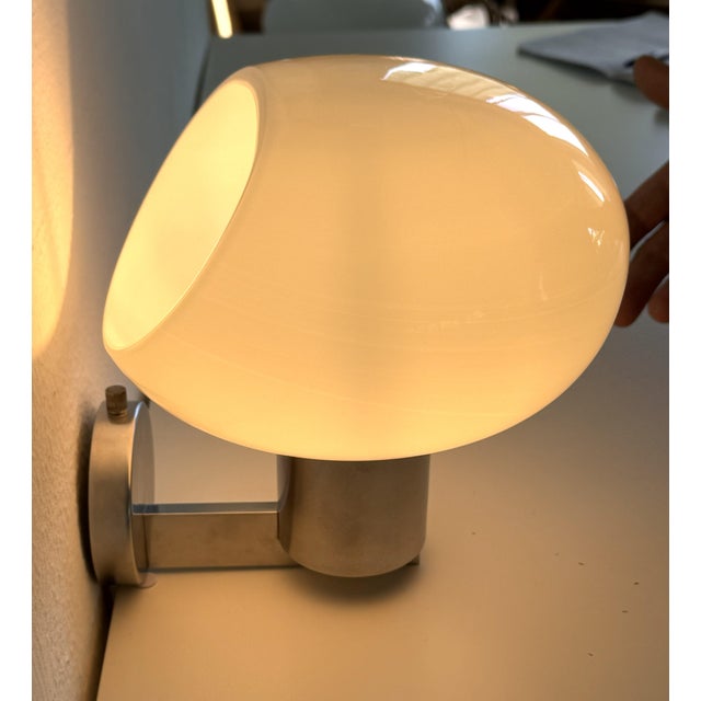 Fontana Arte Mid-Century Modern Italian Wall Sconces in Murano Glass and Chrome from Fontana Arte, 1970s, Set of 2 For Sale - Image 4 of 18