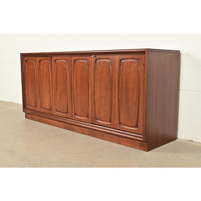 Broyhill Emphasis Mid-Century Modern Sculpted Walnut Sideboard Credenza, Newly Refinished For Sale - Image 12 of 12