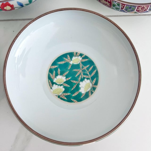 Japanese Colorful Medium Bowls From Japan Arita Ware Gozan Kiln Floral Nature - Set of 5 For Sale In Miami - Image 6 of 12